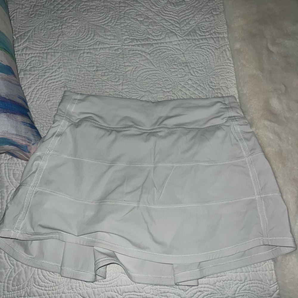 White lululemon skirt size 6